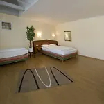 מלון Aparthotel Landau An Der Isar לנדאו אן דר איזאר