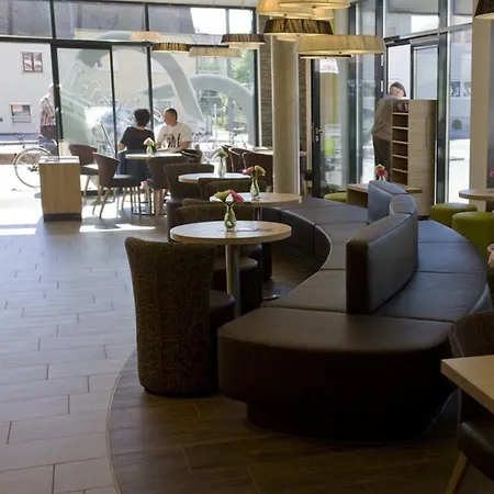 Aparthotel Landau An Der Isar 3*