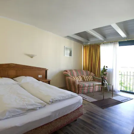 Aparthotel Landau An Der Isar 란다우 안 데어 이자